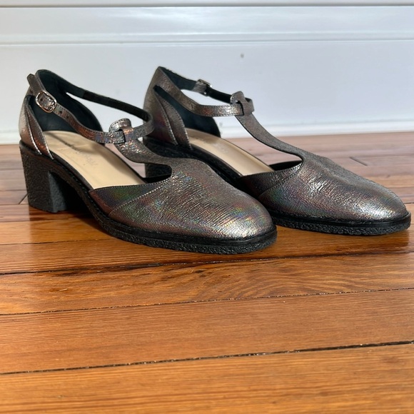 Mellow Yellow Paris Silver/Gray Iridescent Leather T-Strap Block Heels - EU 40 - Picture 3 of 11